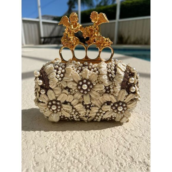 Alexander McQueen Runway Faux Pearl Cherub Ivory Knuckle Duster Clutch Purse - Picture 1 of 14